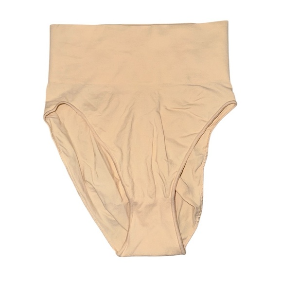 Skims BNWOT seamless sculpt mid waist brief strong compression women’s size L/XL - Picture 1 of 3